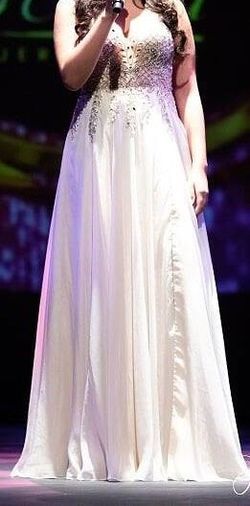 Sherri Hill Nude Size 8 Plunge Floor Length Jersey Tall Height A-line Dress on Queenly