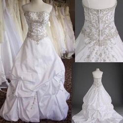 Style V9539 David's Bridal White Size 8 Ruffles Jewelled Ball gown on Queenly