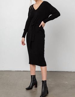 Style 1-3280418823-3236 Rails Black Size 4 Belt V Neck Tall Height Cocktail Dress on Queenly