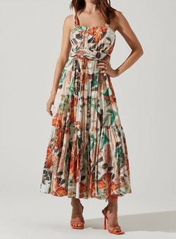 Style 1-3330618757-2901 ASTR Orange Size 8 Print Halter Straight Dress on Queenly