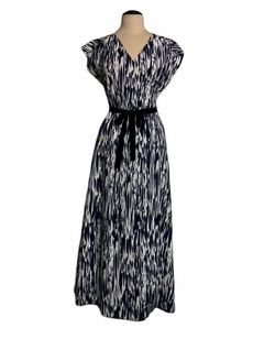 Style 1-436735163-3855 Lysse Blue Size 0 V Neck Free Shipping Cocktail Dress on Queenly