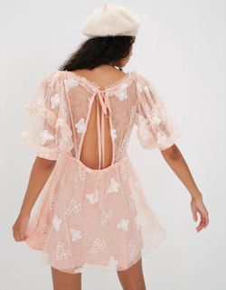 Style 1-83915308-3236 for Love & Lemons Pink Size 4 Free Shipping Keyhole Polyester Sorority Rush Cocktail Dress on Queenly