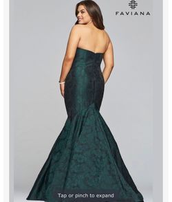 Faviana Green Size 2 Photo Shoot Prom 50 Off Mermaid Dress on Queenly