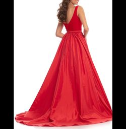 Johnathan Kayne Red Size 6 Floor Length Pockets 50 Off Pageant Ball gown on Queenly