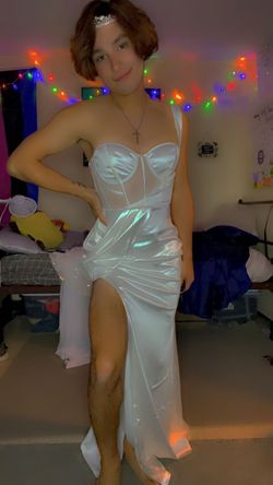 Windsor White Size 4 Tall Height Prom Pageant Engagement Side slit Dress on Queenly