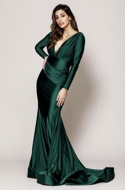 Style SLEEVE Amelia Couture Green Size 18 Tall Height Floor Length Mermaid Dress on Queenly