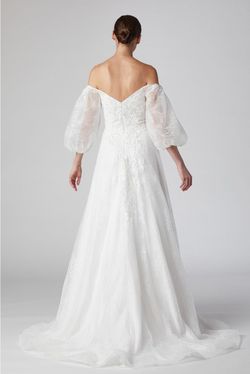 Style MFW233 Bicici & Coty White Size 12 Bicici And Coty Sleeves Embroidery Sweetheart Mfw233 Ball gown on Queenly