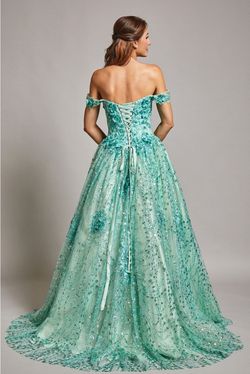 Style WF7312 Bicici & Coty Green Size 12 Embroidery Quinceanera Plus Size Ball gown on Queenly