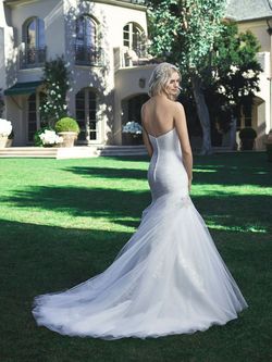 Casablanca Bridal White Size 12 Tulle Mermaid Dress on Queenly