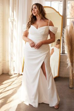 Cinderella Divine White Size 24 Polyester Side Slit Sweetheart Mermaid Dress on Queenly