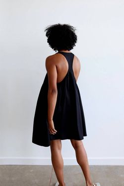 Style 1-1355685266-3236 Juliette Fabbri Black Size 4 Mini Pockets Free Shipping Tall Height Cocktail Dress on Queenly