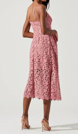 Style 1-2270244366-3855 ASTR Pink Size 0 Polyester Spaghetti Strap A-line Cocktail Dress on Queenly