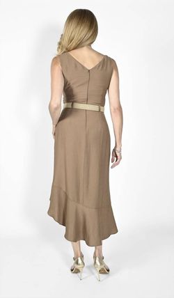 Style 1-642283871-649 Frank Lyman Brown Size 2 Belt V Neck Cocktail Dress on Queenly