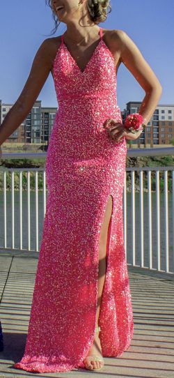 Aleta Pink Size 0 Sequined Prom Plunge A-line Dress on Queenly