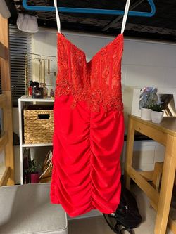 Style 54776 Sherri Hill Red Size 00 Nightclub Lace Sorority Formal Cocktail Dress on Queenly