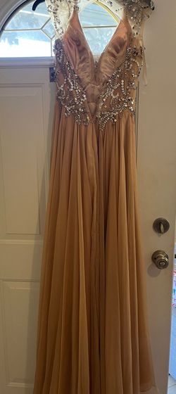Nude Size 6 Train Dress on Queenly