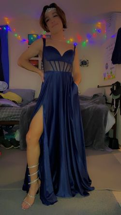 Windsor Blue Size 4 Sorority Formal Corset Pageant Prom Side slit Dress on Queenly