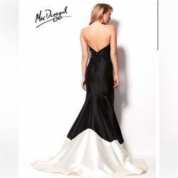 Mac Duggal Black Size 12 Floor Length Plus Size Mermaid Dress on Queenly