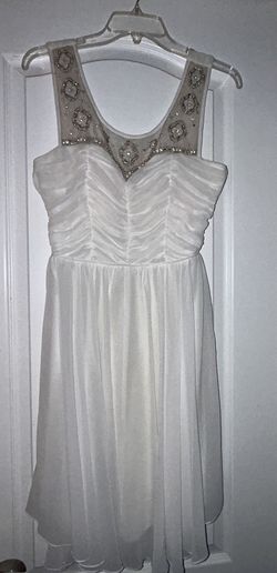 Style 75010 22H Way-In Clothing Co. White Size 8 Engagement Short Height Cocktail Dress on Queenly