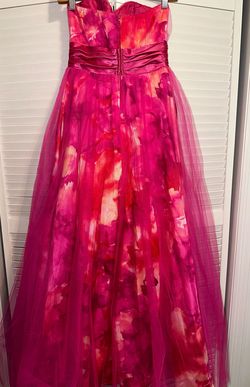 Pink Size 4 Ball gown on Queenly