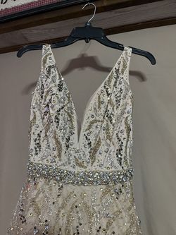 Ashley Lauren Nude Size 4 Floor Length A-line Dress on Queenly