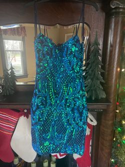 Windsor Multicolor Size 12 Mini Plunge Cocktail Dress on Queenly