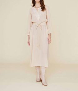 Style 1-2904320891-3470 XIRENA Nude Size 4 Belt Tall Height Cocktail Dress on Queenly