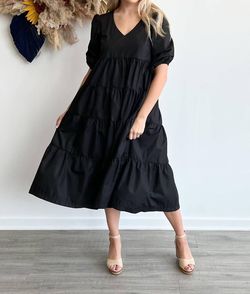 Style 1-3553562226-3471 En Saison Black Size 4 V Neck Tall Height Cocktail Dress on Queenly