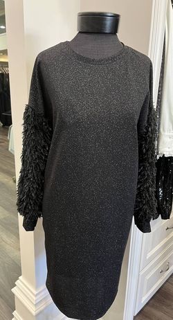 Style 1-3597544522-3855 M made in Italy Black Size 0 Free Shipping Tall Height Cocktail Dress on Queenly