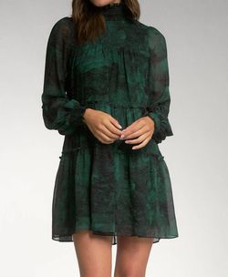 Style 1-914054815-2901 ELAN Green Size 8 Free Shipping Long Sleeve Cocktail Dress on Queenly