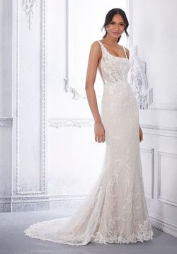 Style 2382 MoriLee White Size 4 Keyhole Flare Square Neck Mermaid Dress on Queenly