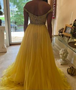 Sherri Hill Yellow Size 6 Floor Length Pageant Ball gown on Queenly