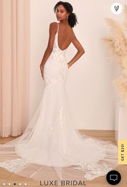 Style 2063916 Lulus White Size 2 Lace Wedding Floor Length Mermaid Dress on Queenly