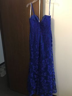 Style EW119022 Ellie Wilde Blue Size 10 Floor Length Plunge Mermaid Dress on Queenly