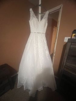 Venus White Size 10 Plunge Ball gown on Queenly