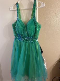 Green Size 10 Cocktail Dress on Queenly