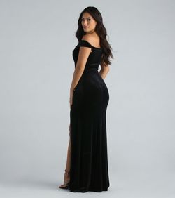Style 05002-7595 Windsor Black Size 0 Sheer Velvet 05002-7595 Floor Length Side slit Dress on Queenly