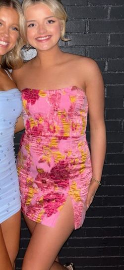 Showpo Pink Size 6 Prom Cocktail Dress on Queenly