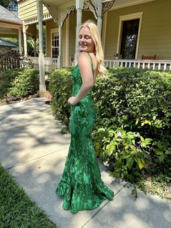 Jovani Green Size 4 Jersey Mermaid Dress on Queenly