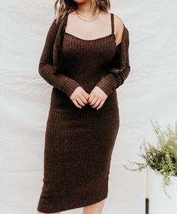 Style 1-150009959-2696 LUSH Brown Size 12 V Neck Tall Height Polyester Plus Size Cocktail Dress on Queenly