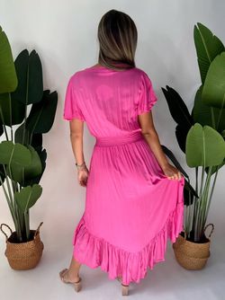 Style 1-3155088304-3236 Walker & Wade Hot Pink Size 4 Tall Height Cocktail Dress on Queenly