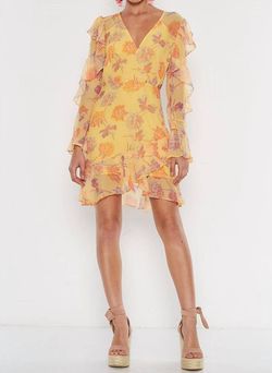 Style 1-401175745-3011 Talulah Yellow Size 8 Vintage Tall Height Keyhole Cocktail Dress on Queenly