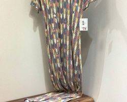 Style 1-572799253-3471 LuLaRoe Multicolor Size 4 Spandex Cocktail Dress on Queenly