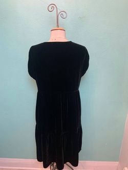 Style 1-788289066-3472 cut loose Black Size 4 Mini Velvet Tall Height Cocktail Dress on Queenly