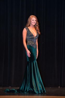 Johnathan Kayne Green Size 0 Custom Velvet Mermaid Dress on Queenly