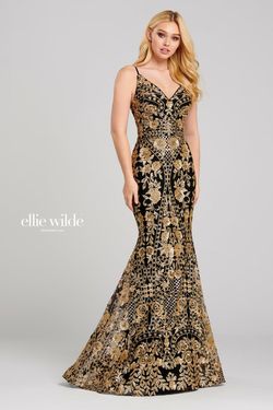 Style EW120024 Ellie Wilde Black Size 4 V Neck Sequined Train Jersey Mermaid Dress on Queenly