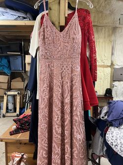 Xtraordinary  Pink Size 10 Lace V Neck Sorority Formal Rose Gold A-line Dress on Queenly