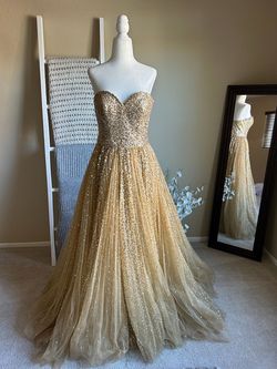 Style 1041418 Sherri Hill Gold Size 2 Jersey Prom Short Height Ball gown on Queenly