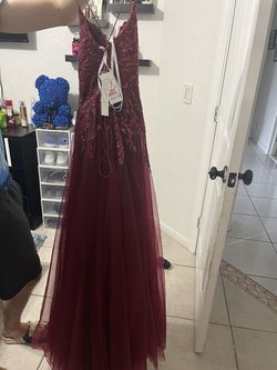 Camilles Red Size 00 Prom Cocktail Dress on Queenly