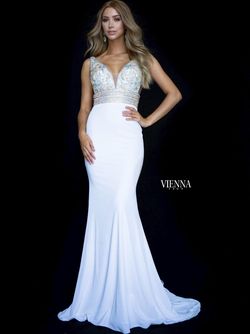 Style 8448 Vienna White Size 18 Prom Mermaid Plus Size Straight Dress on Queenly
